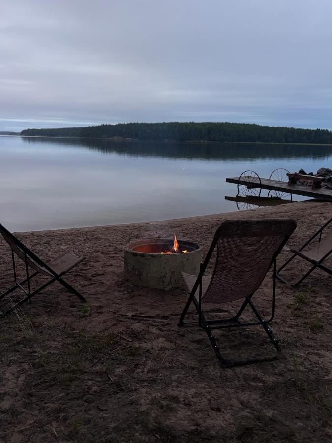 Kesämökki Korpilahdella, Päijänteen rannalla - B&B Jyväskylä