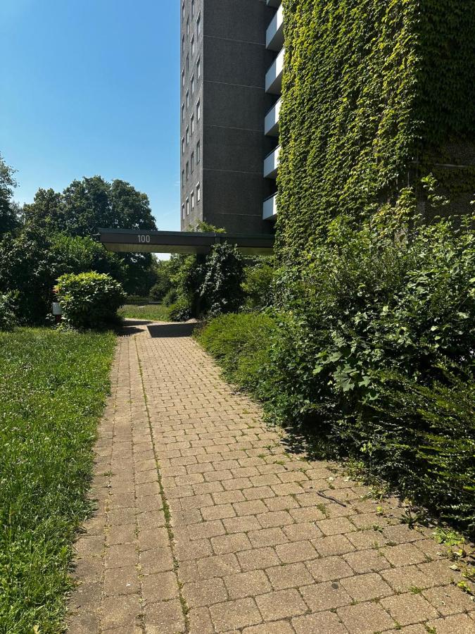 Panorama City Appartement Göppingen - 5 Einzelbetten, Küche, Balkon, Parkplatz, Aufzug, WLAN - B&B Göppingen
