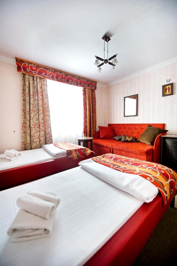 Dreibettzimmer