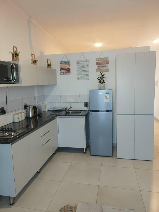 The Base - Casa Belle 204 - Bed and Breakfast Johannesburg