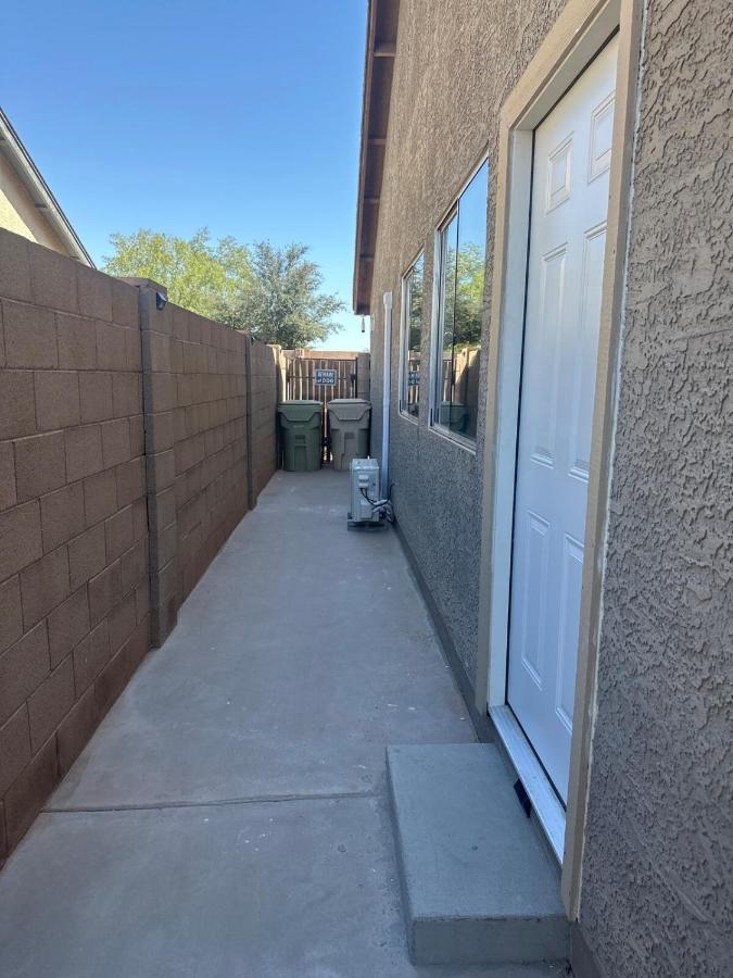 Cozy Tiny Home Minutes from Westgate Glendale - Ferienwohnung Glendale