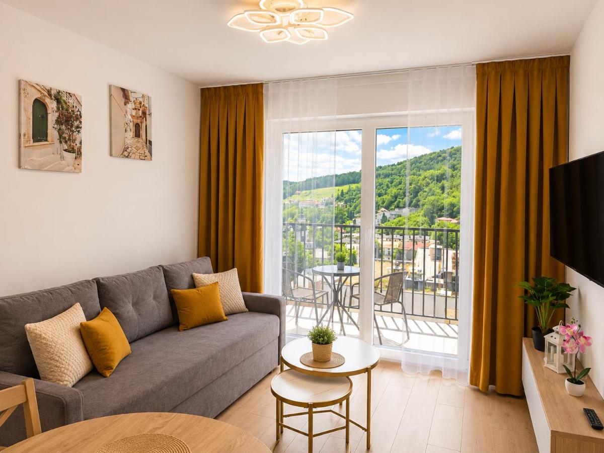 Apartamento de 2 dormitorios con vistas a la montaña