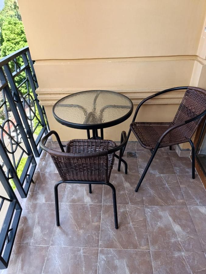 Apartment on Rustaveli 17 - Ferienwohnung Batumi