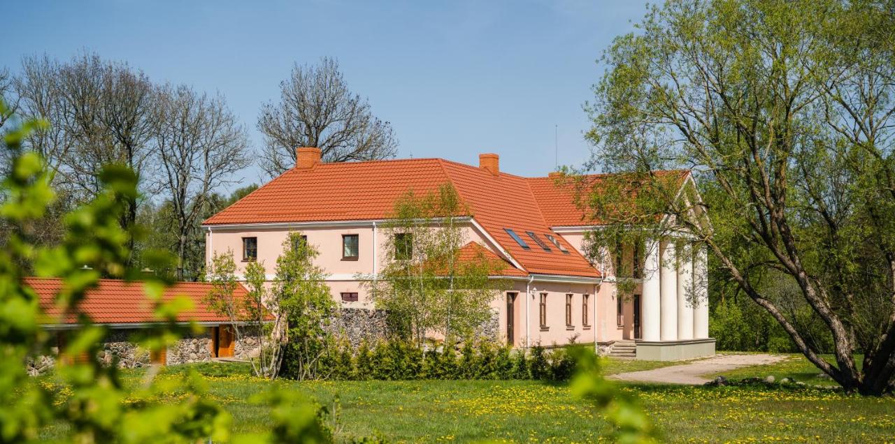 Lēnu pils - B&B Lēnas
