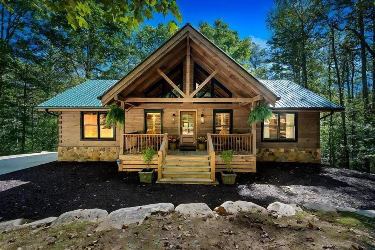Mountain Hideaway - Hot Tub, Fire Pit, Close to Town - B&B Ellijay