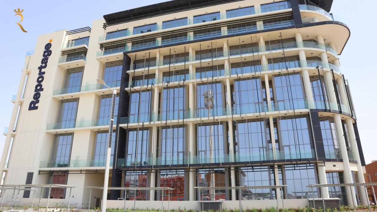 Luxury 2BR Apartment - Oasis 2 Masdar City - Bed and Breakfast Abu Dhabi