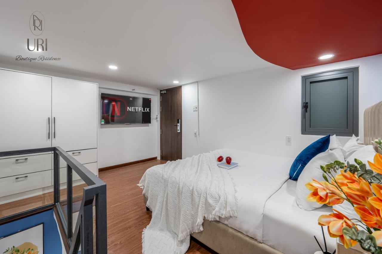Studio - Split Level