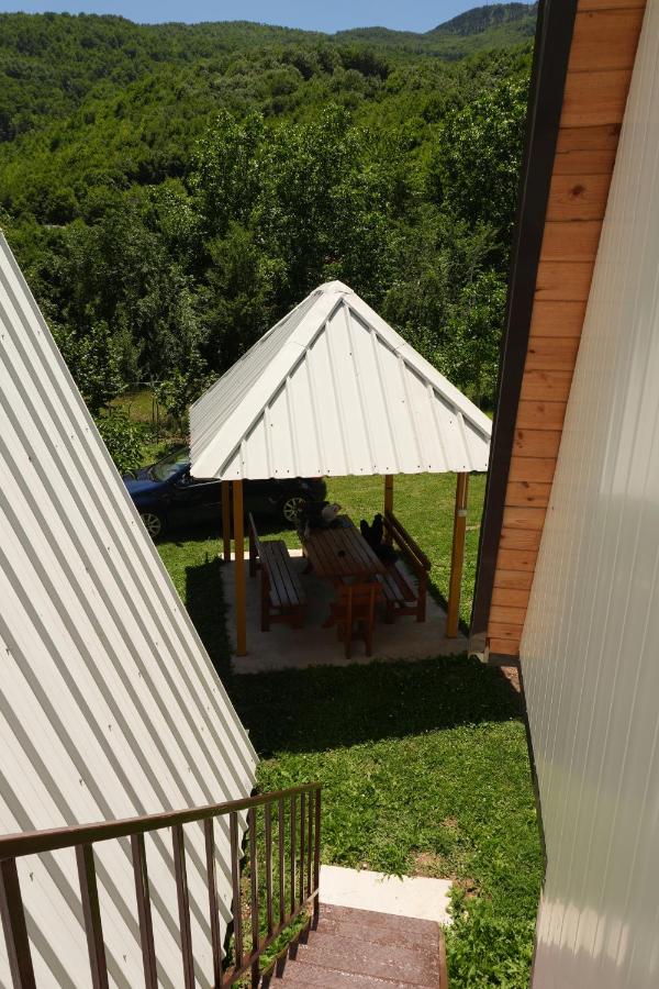 Twentysix Double Room - Chambres d'hôtes Theth