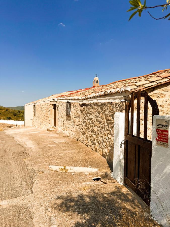 Mas de la Guilona - Masía histórica de 4 estrellas - B&B Chert/Xert