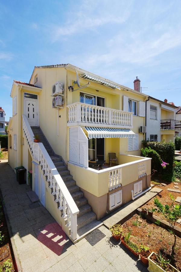 Apartments Cvita - B&B Zara