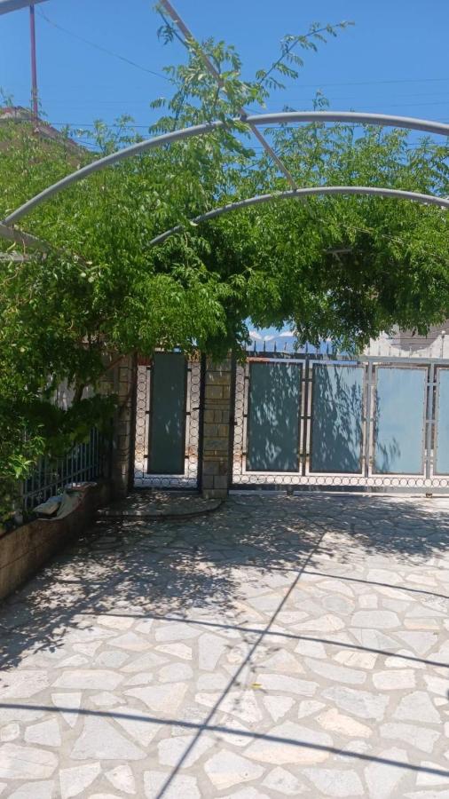 Vana's Apartments - Bed and Breakfast Sarandë