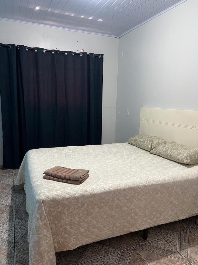 Casa Completa com Churrasqueira e Garagem a 10 min da Ponte da Amizade - Chambres d'hôtes Foz do Iguaçu