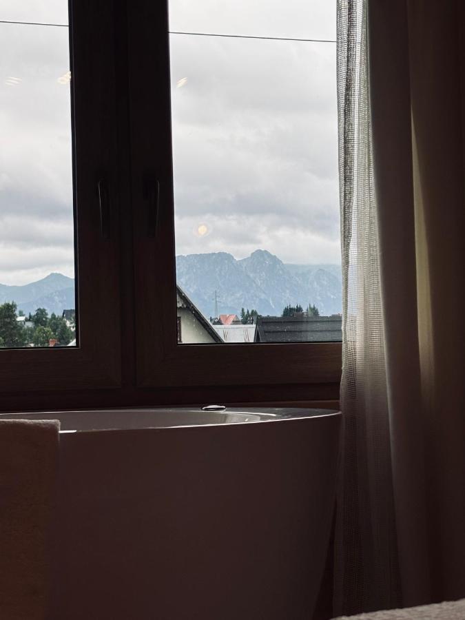 Willa Madejówka - Apartamenty z Widokiem na Góry i Wanną z Jacuzzi - Ferienwohnung Ząb