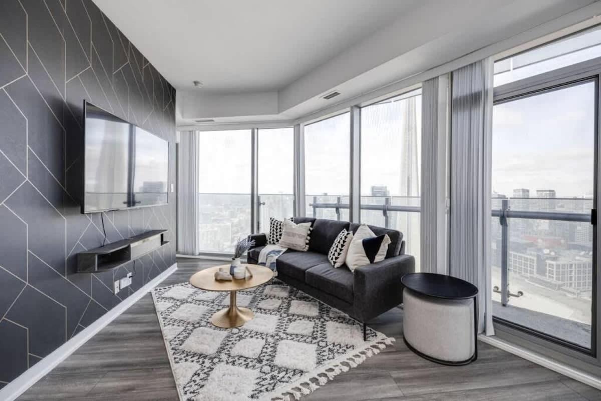 2BR APT with Parking&WFH - CN tower MTCC Scotia Arena - Ferienwohnung Toronto