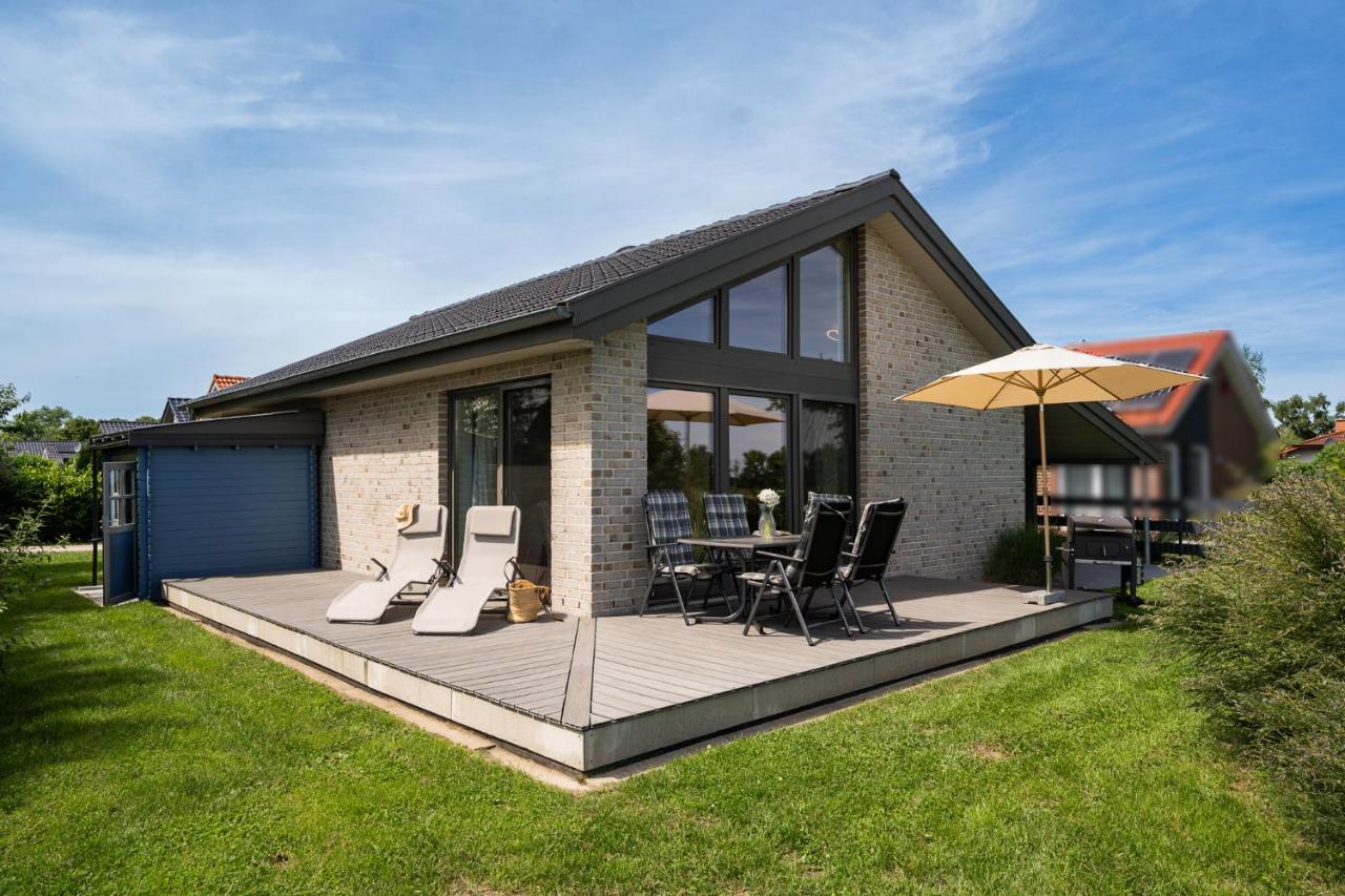 Haus JadeMuschel - behagliches Haus mit Aussicht - B&B Schweiburg
