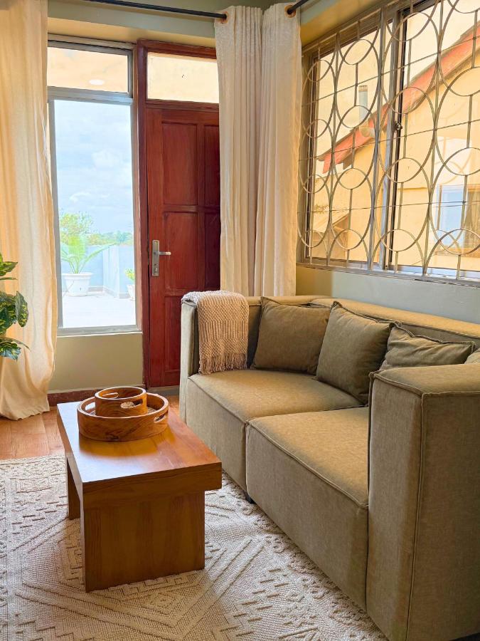 The Sunrise Haven - Top Floor Breeze Apartment in Oysterbay - Ferienwohnung Daressalam