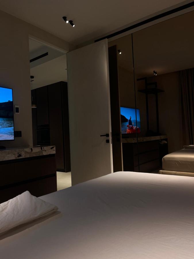Drymades Santorini - B&B Dhërmi