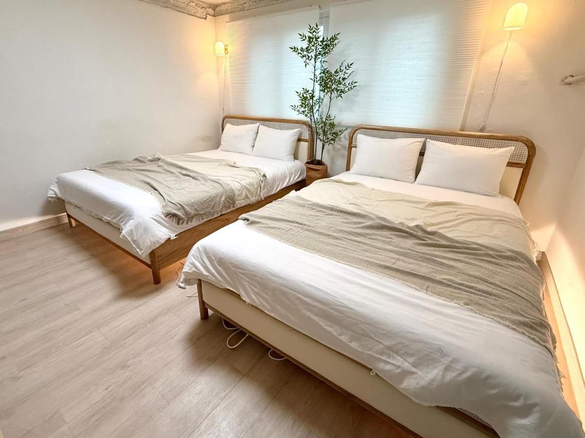 Cozy home Hapjeong Hongdae, parking available, negotiable - Bed and Breakfast Seoel
