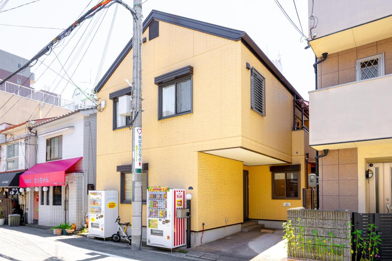 Town House Sannomiya East - Bed and Breakfast Kobe