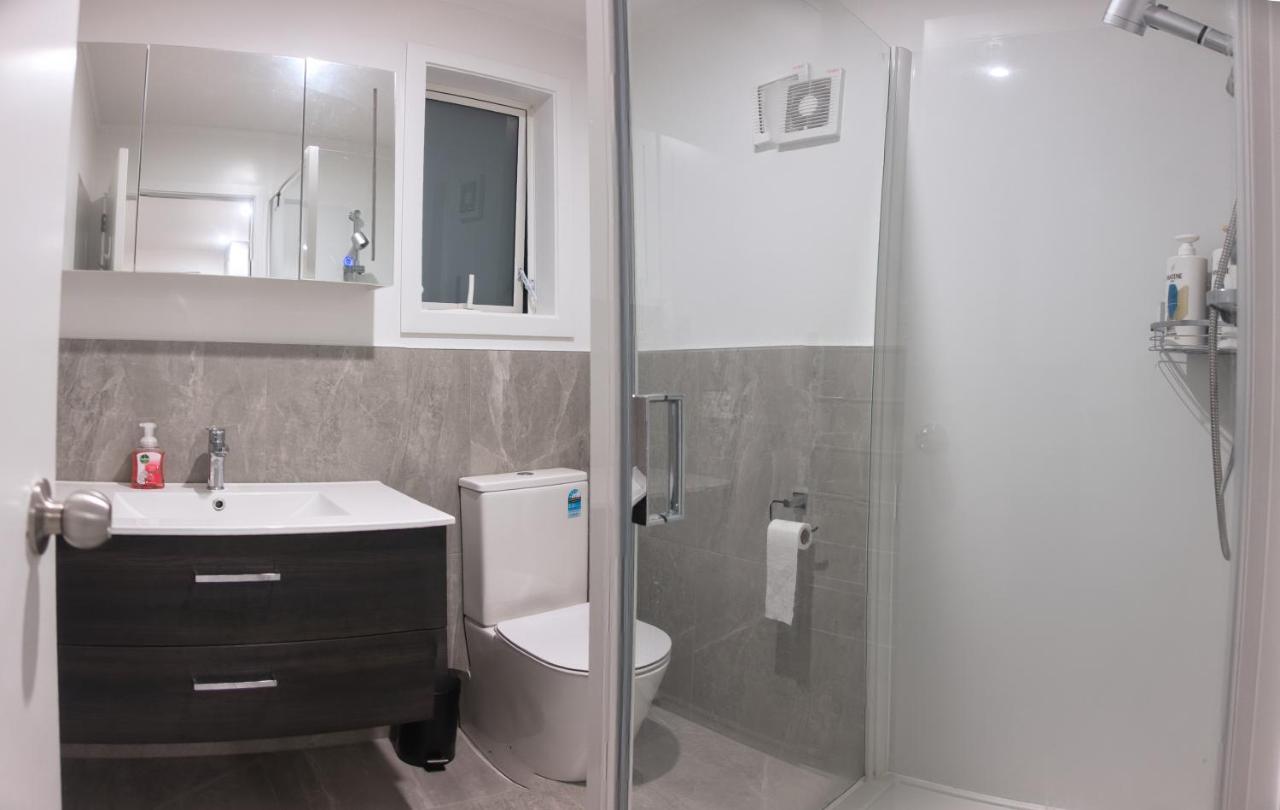 Botany Retreat - Private Guesthouse - B&B Auckland