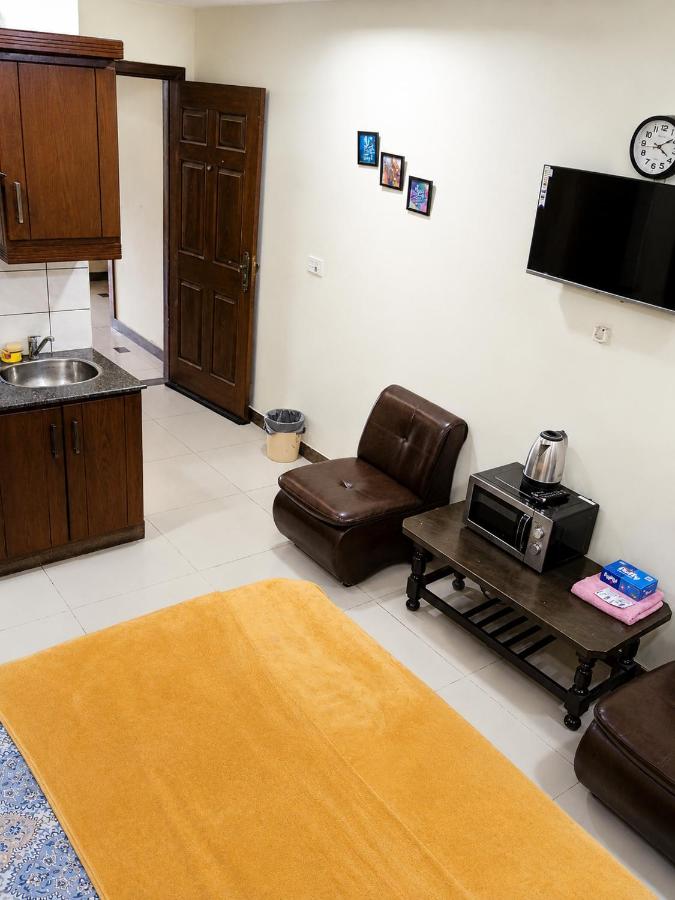 The Crescent Suites - B&B Rawalpindi