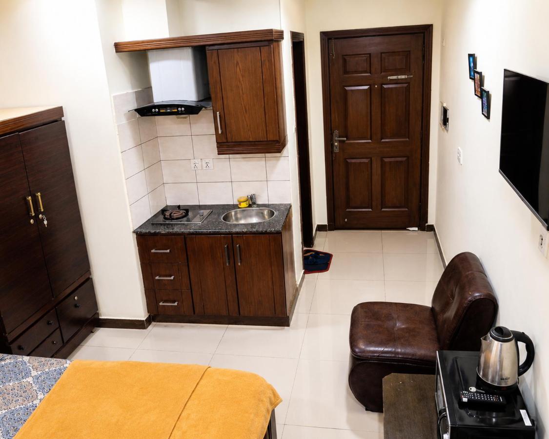 The Crescent Suites - B&B Rawalpindi