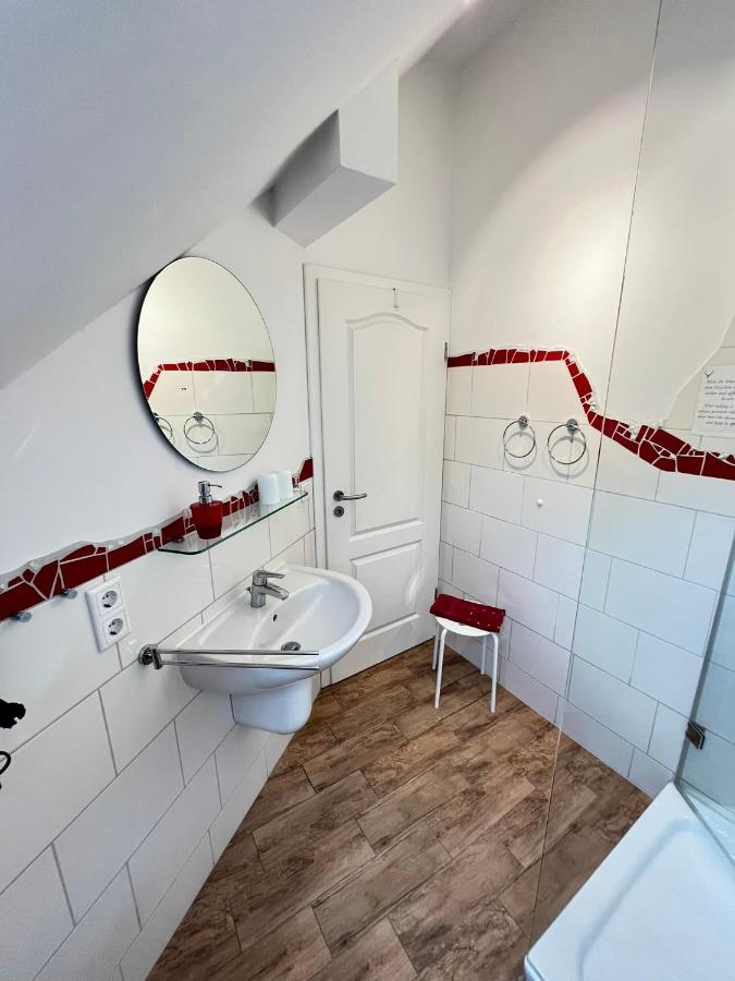 Double or Twin Room with Bathroom