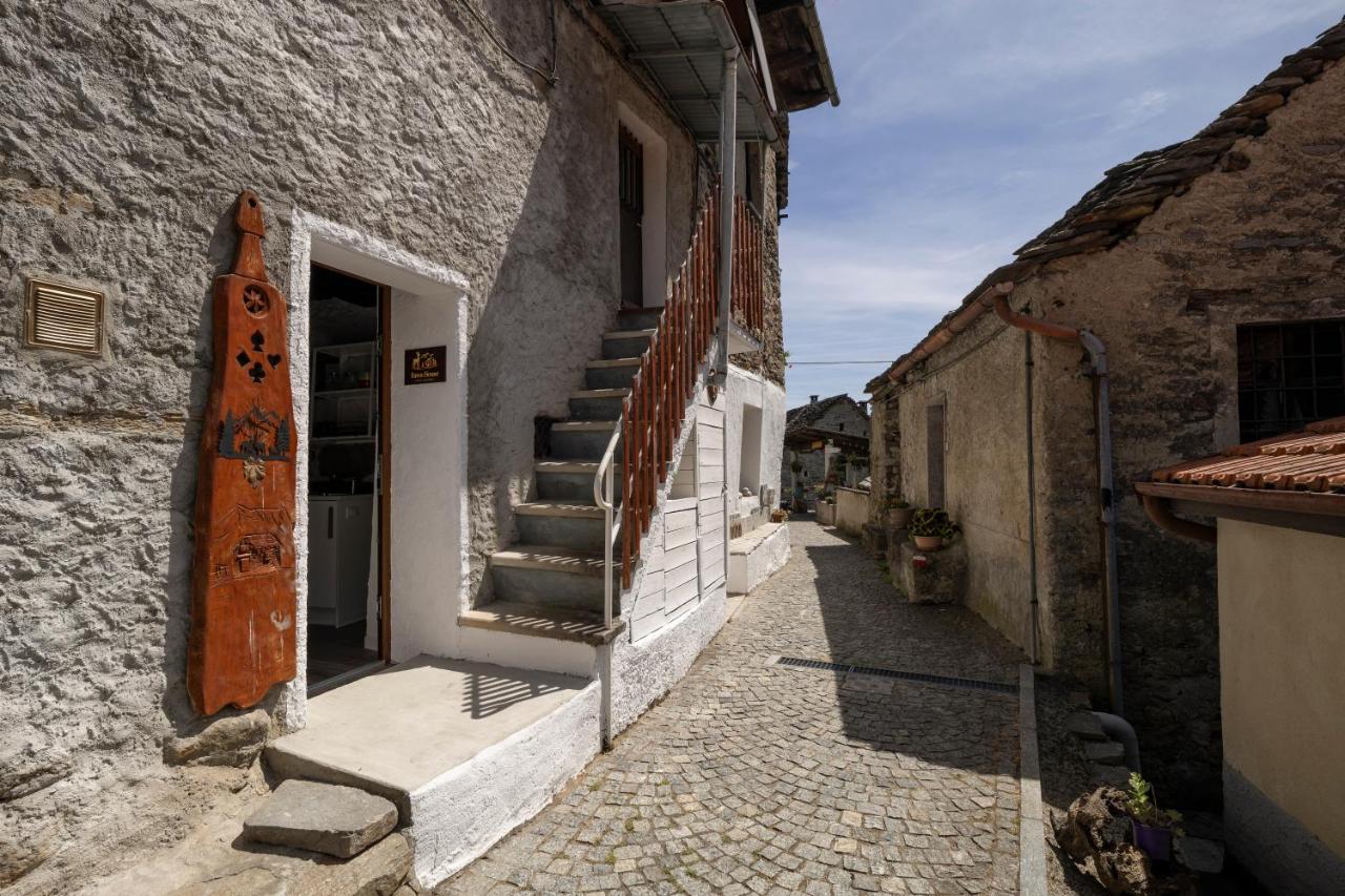 Fawn House - Bed and Breakfast Bognanco