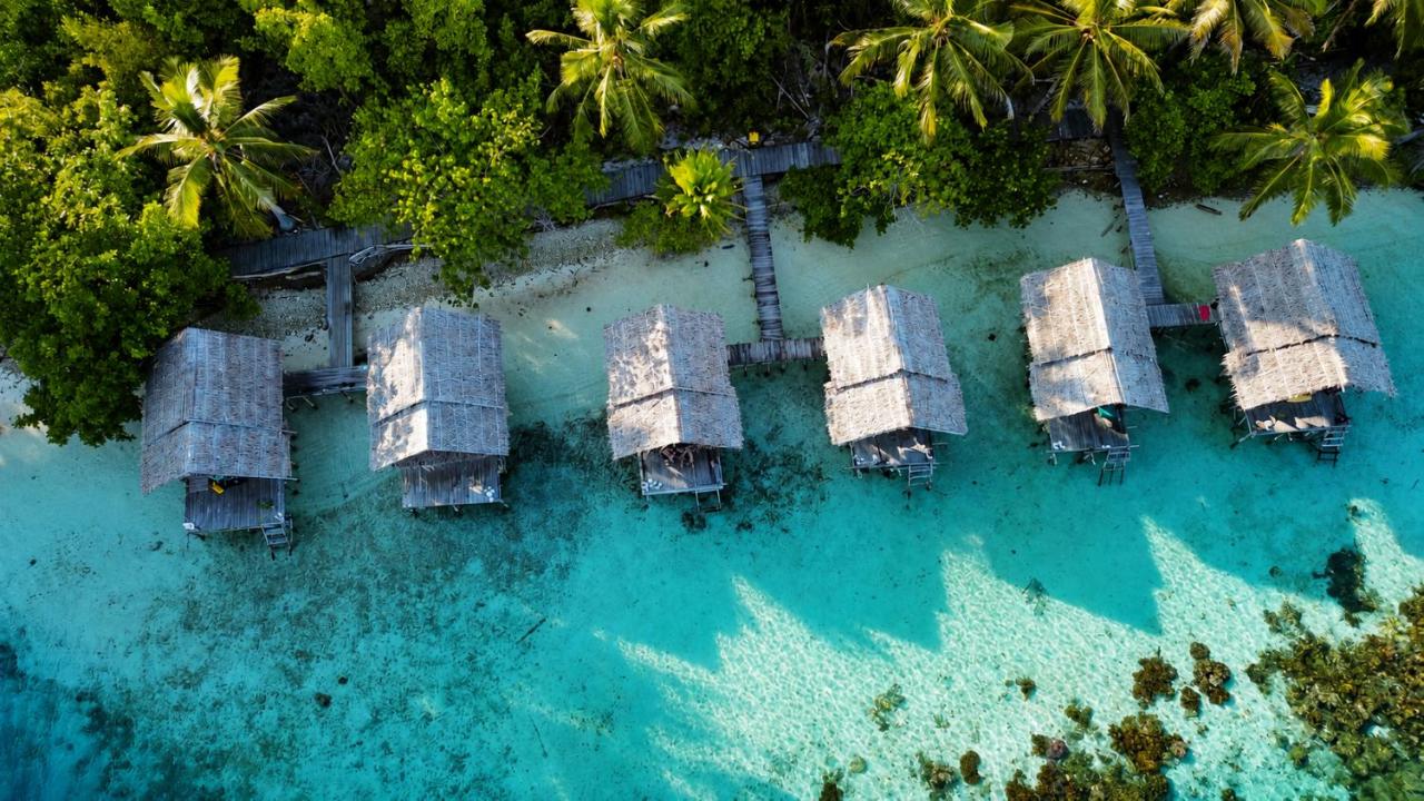 Meos Ambower Homestay Raja Ampat - B&B Fuimau
