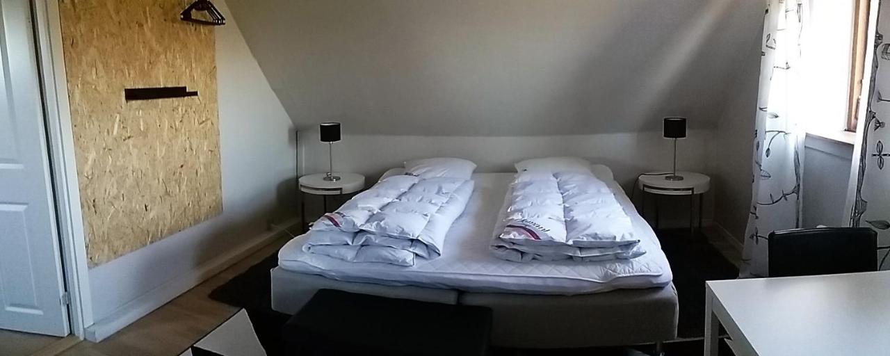 Double or Twin Room with Shared Bathroom