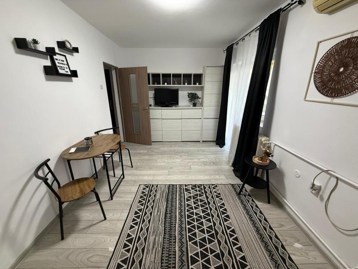 Home Studio Arad - B&B Arad