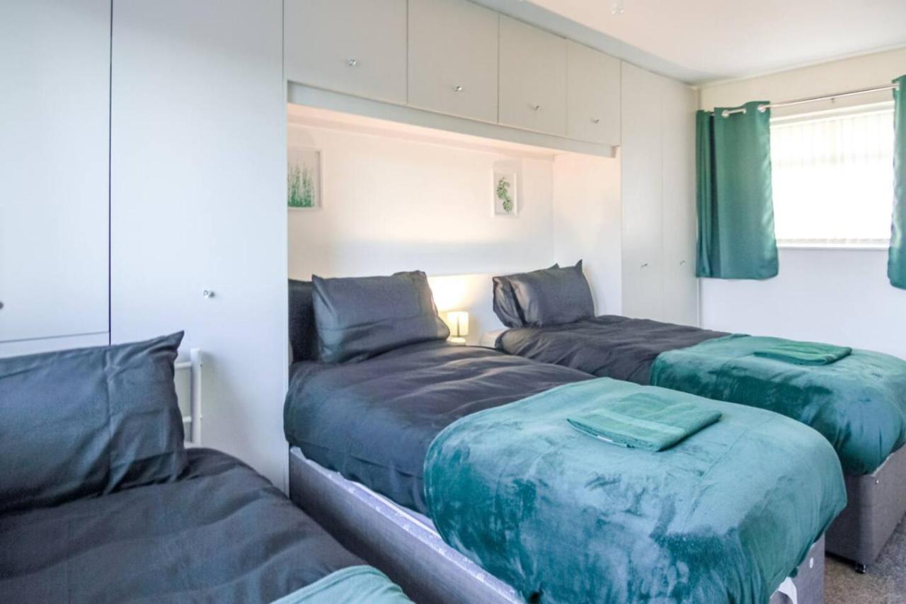 Modern 2BR Home in SK14, WIFI, Parking, Sleeps 5 - Ferienwohnung Hyde