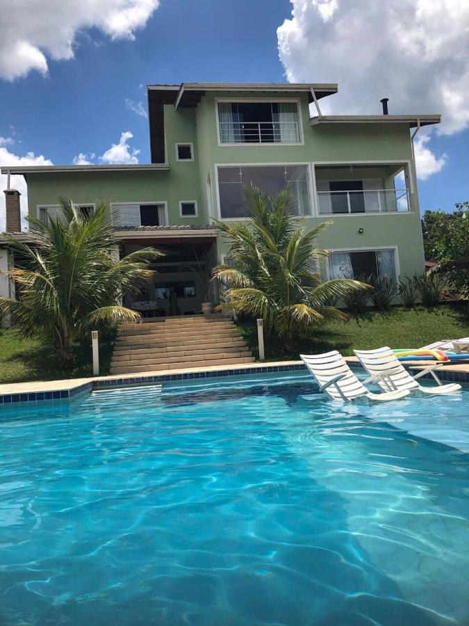 Linda casa 4 suítes vista represa - B&B Piracaia