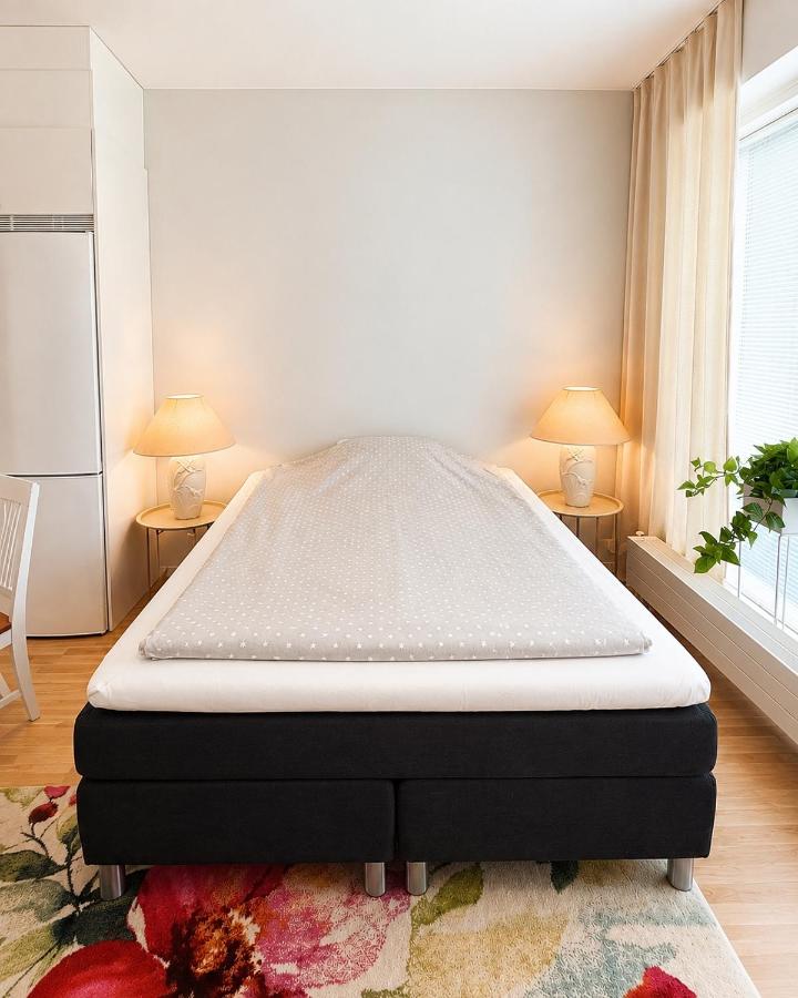 Modern 1 bedroom apartment at Tammela Stadium - Chambres d'hôtes Tampere
