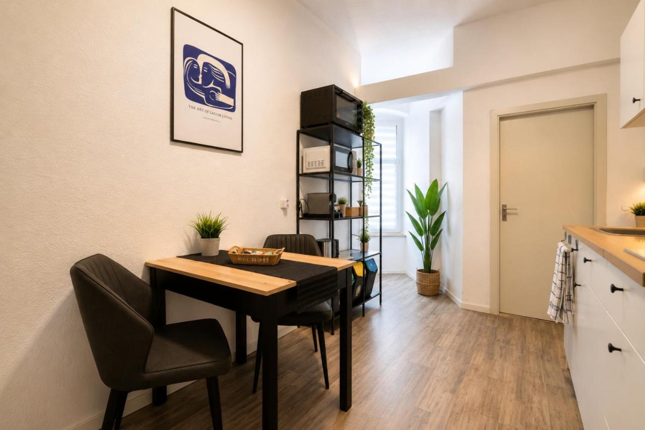 Beesenkammer - zentrales StudioApartment Halle - Bed and Breakfast Halle