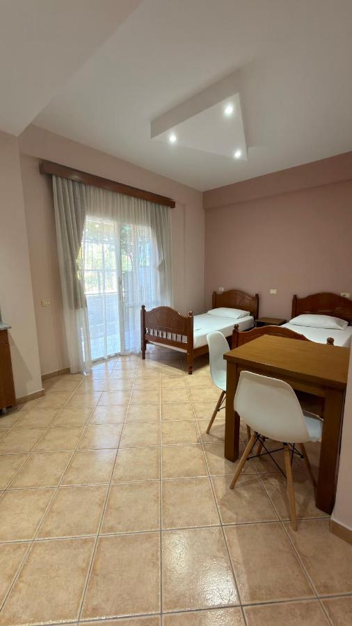 Vila Papa - B&B Durrës