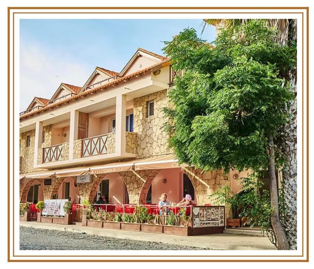 Paraíso Tropical Central & Beach Apartment - Bed and Breakfast Santa Maria