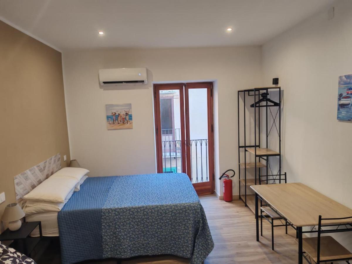 Vanni 94 - Ferienwohnung Cefalù