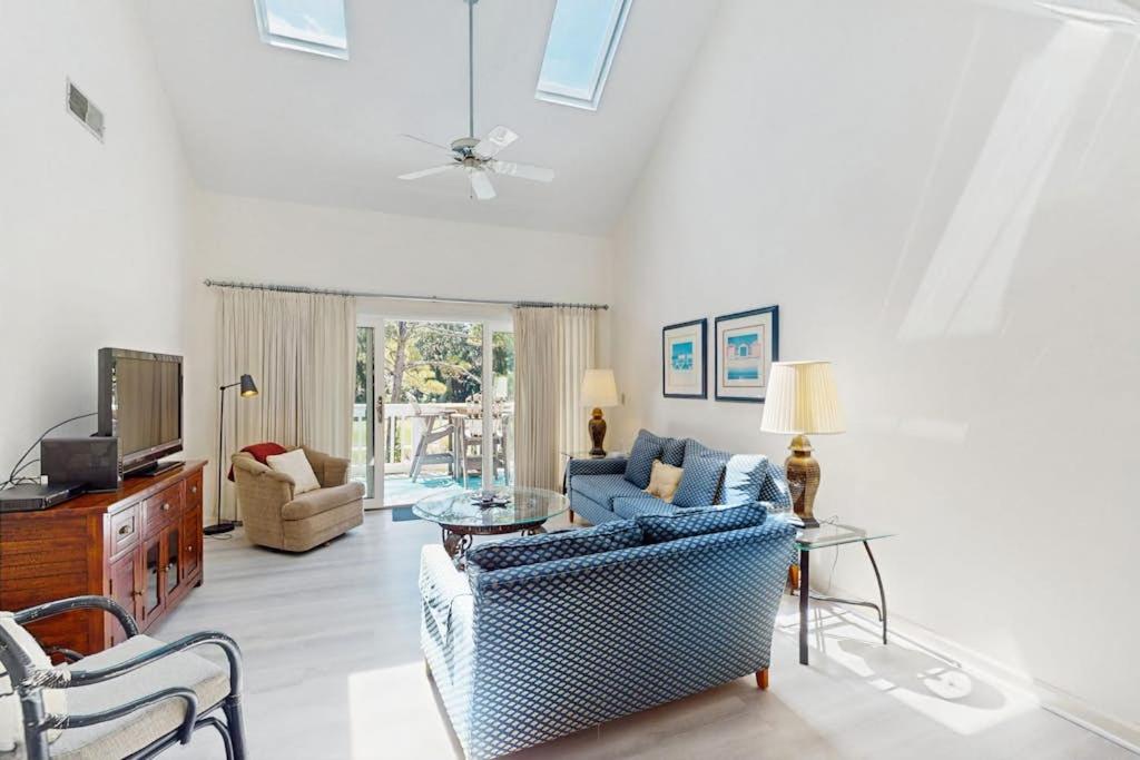 Colonnade Club 152 - B&B Hilton Head