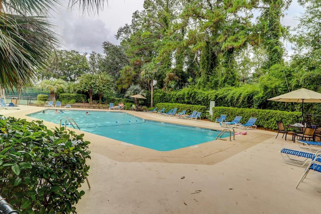 Forest Beach Villas 100 - B&B Hilton Head
