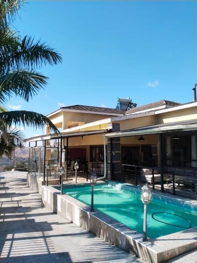Spacious Executive Stay in Waterford Park - B&B Mbabane
