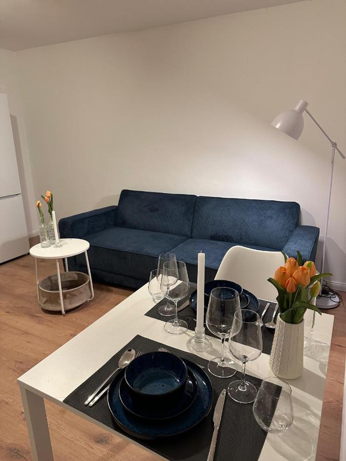NEUE hübsche 2 Zimmer Wohnung mit schöner Terrasse und Blick ins Grüne Ahrensburg Hamburg - Bed and Breakfast Ahrensburg