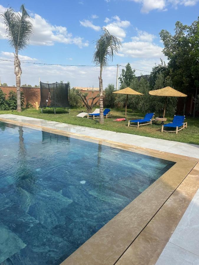 Villa with pool, ping pong table, trampoline - B&B Dour Mallah Baqqa