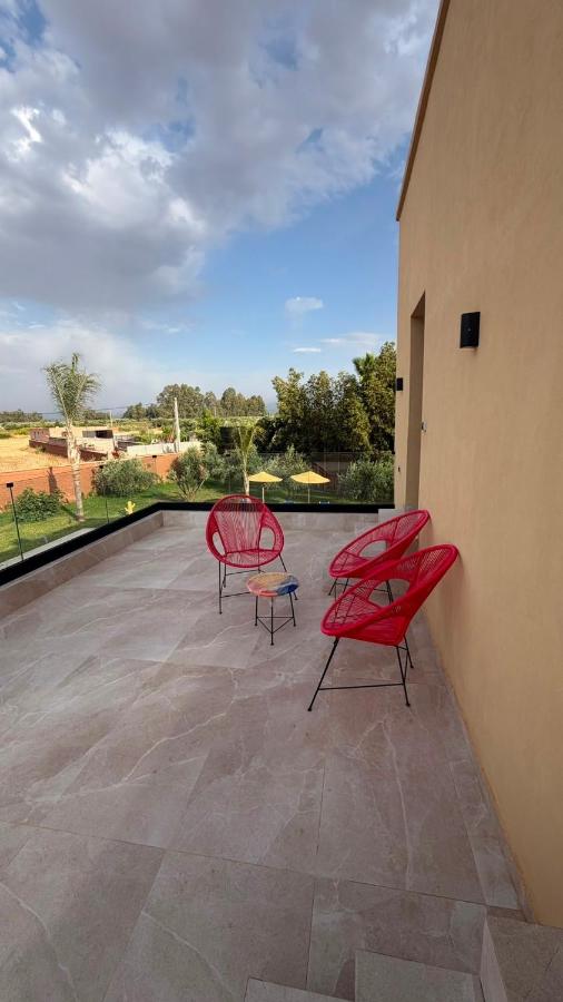 Villa with pool, ping pong table, trampoline - B&B Dour Mallah Baqqa