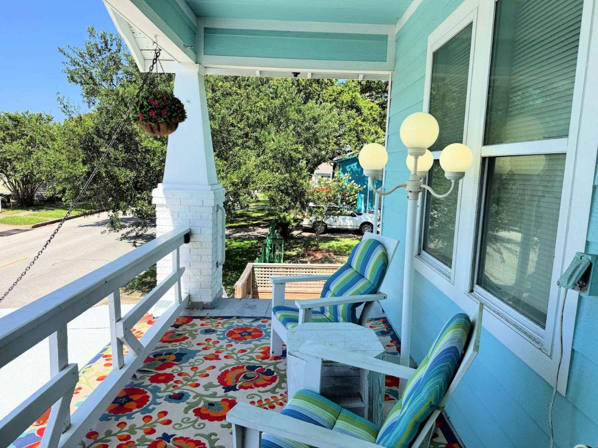 Blue Turtle - Vintage Island Charm in Midtown - B&B Galveston