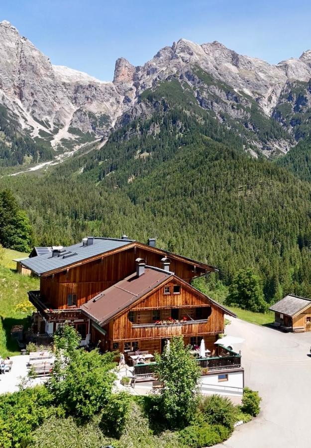 Gasthof Kronreith - Bed and Breakfast Maria Alm am Steinernen Meer