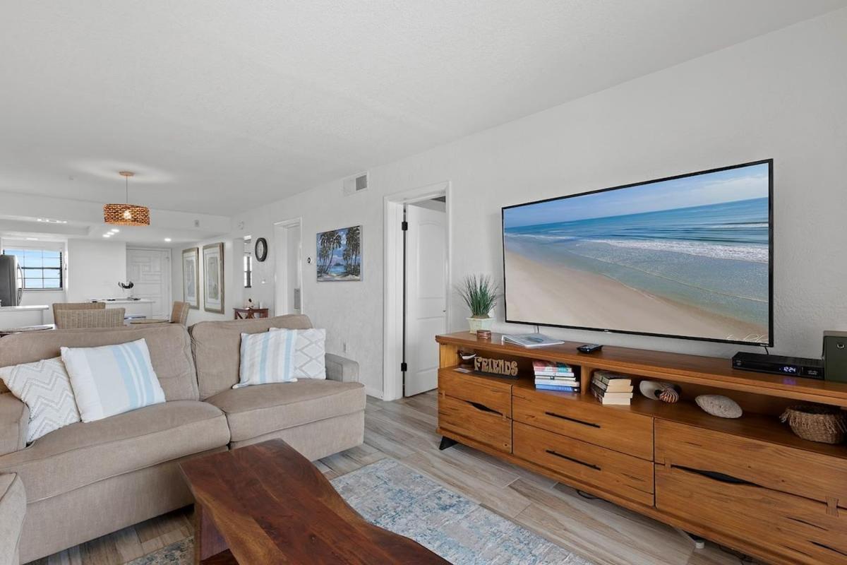 505 - Top Floor Ocean View 2/2 - B&B New Smyrna Beach