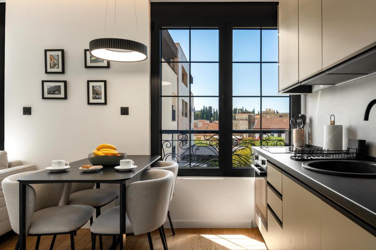 Belane Residence - Stylish One Bedroom Apartment, 3 Min to Beach - B&B Teodo