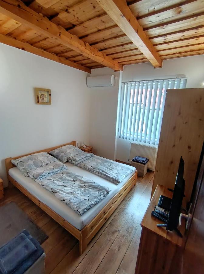 Király Apartman - Ferienwohnung Miskolctapolca