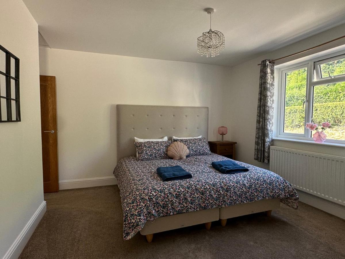 Spacious family Bungalow with beautiful views - Chambres d'hôtes Draycott